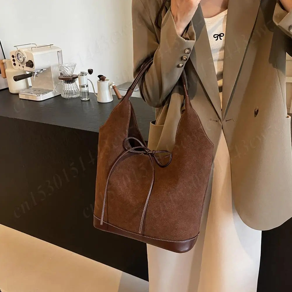 Women PU Tote Bag Designer Shoulder Bags Fashion Bucket Bag Large Capacity Suede Tote Purse Handbag Stylish Commuting Bag